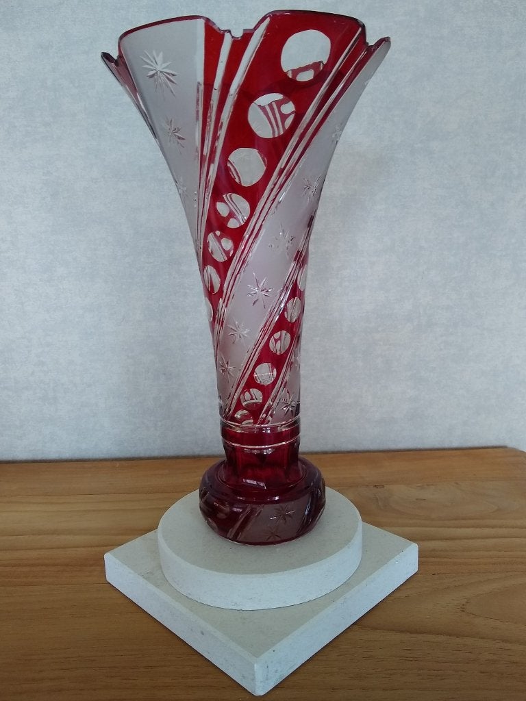 Oude rode geslepen kristallen vaas 30 cm, Ophalen