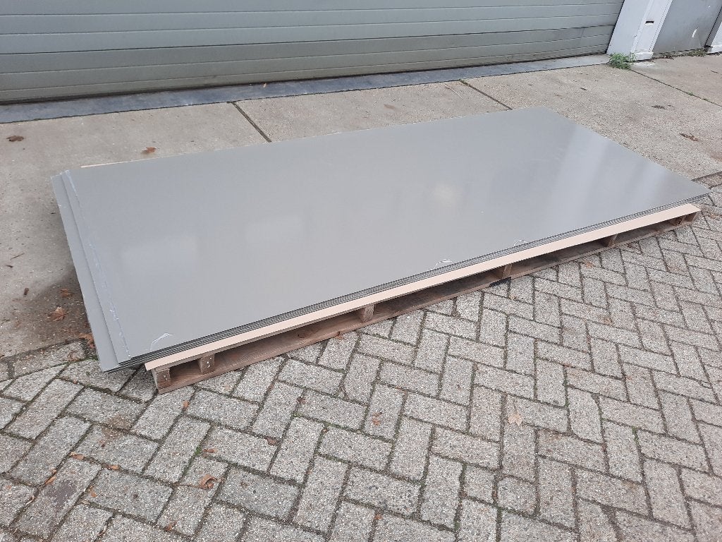 Nieuwe Trespa Kwartsgrijs aan spotprijs €200, Ophalen of Verzenden, Nieuw