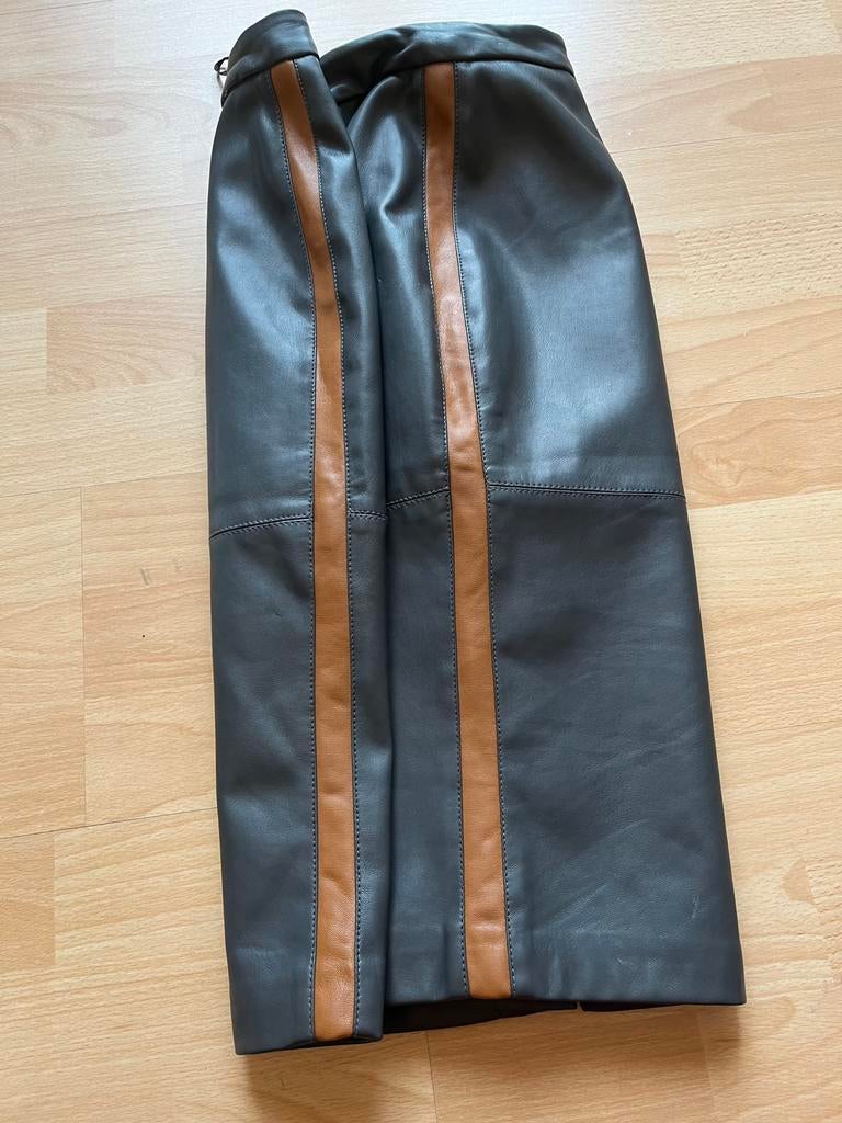 Kwaliteitsvolle geboerde rok in lederlook van Expresso, Kleding | Dames, Ophalen of Verzenden, Zo goed als nieuw, Maat 38/40 (M)