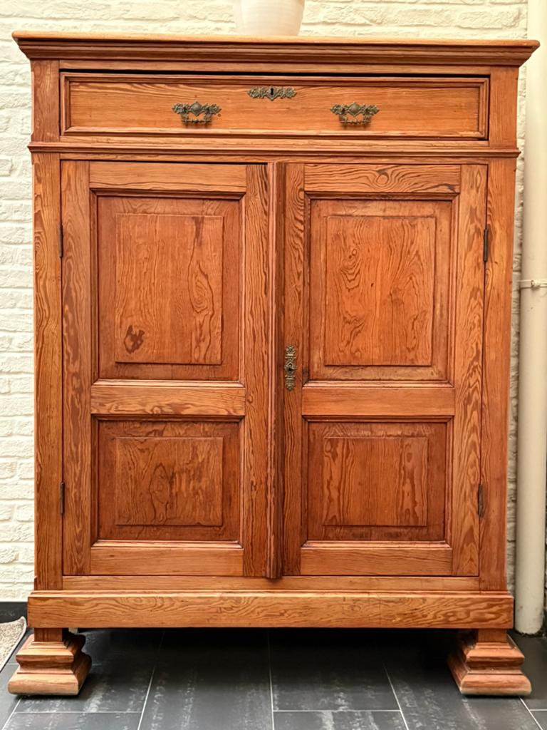Massief grenen/pitch pine buffetkast, Enlèvement