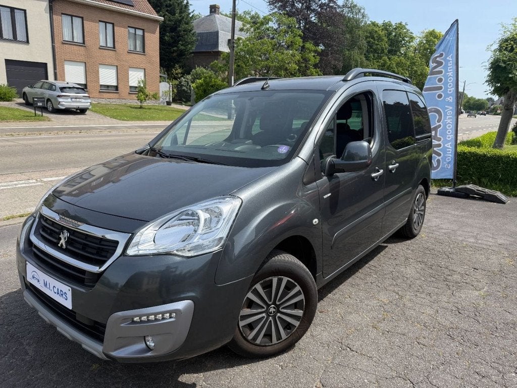 Peugeot Partner Tepee STYLE 1.2I 86000KM, Argent ou Gris, Achat, Euro 6, Entreprise
