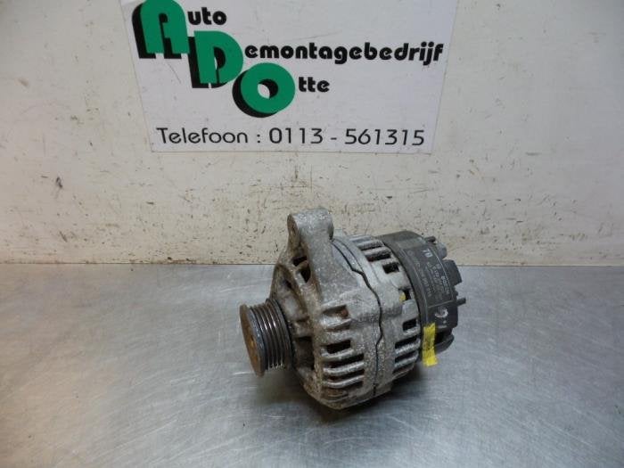 Dynamo d'un Audi A4 (A4 95-), Autos : Pièces & Accessoires, -, 3 mois de garantie, Audi, Utilisé