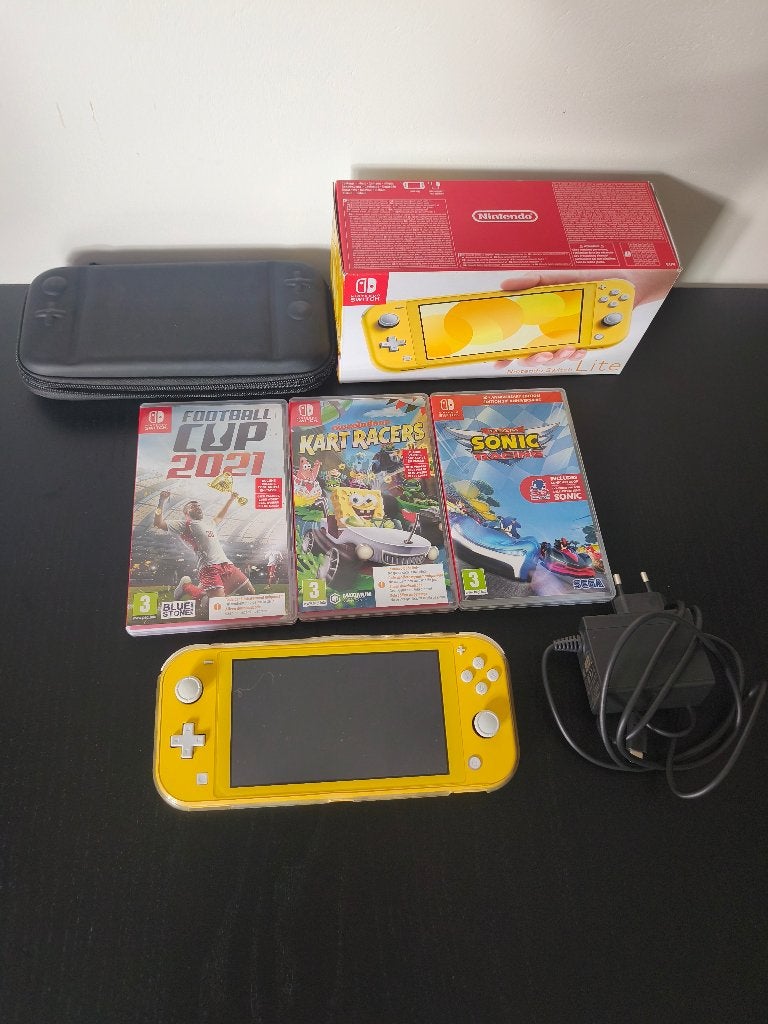 Nintendo Switch Lite + games + extra, Enlèvement ou Envoi, Jaune, Utilisé, Avec housse de protection ou sac