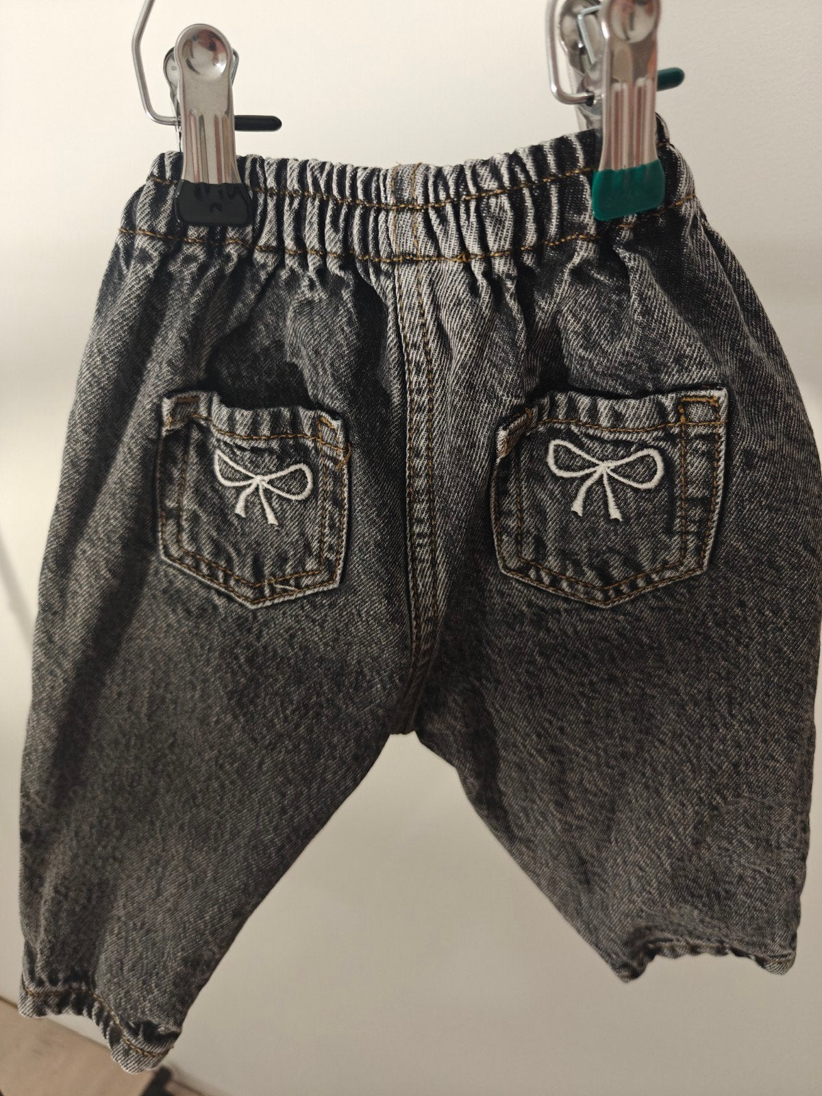 Zwarte baggy jeans - JBC - maat 68, Pantalon, Garçon ou Fille, Enlèvement ou Envoi, Comme neuf