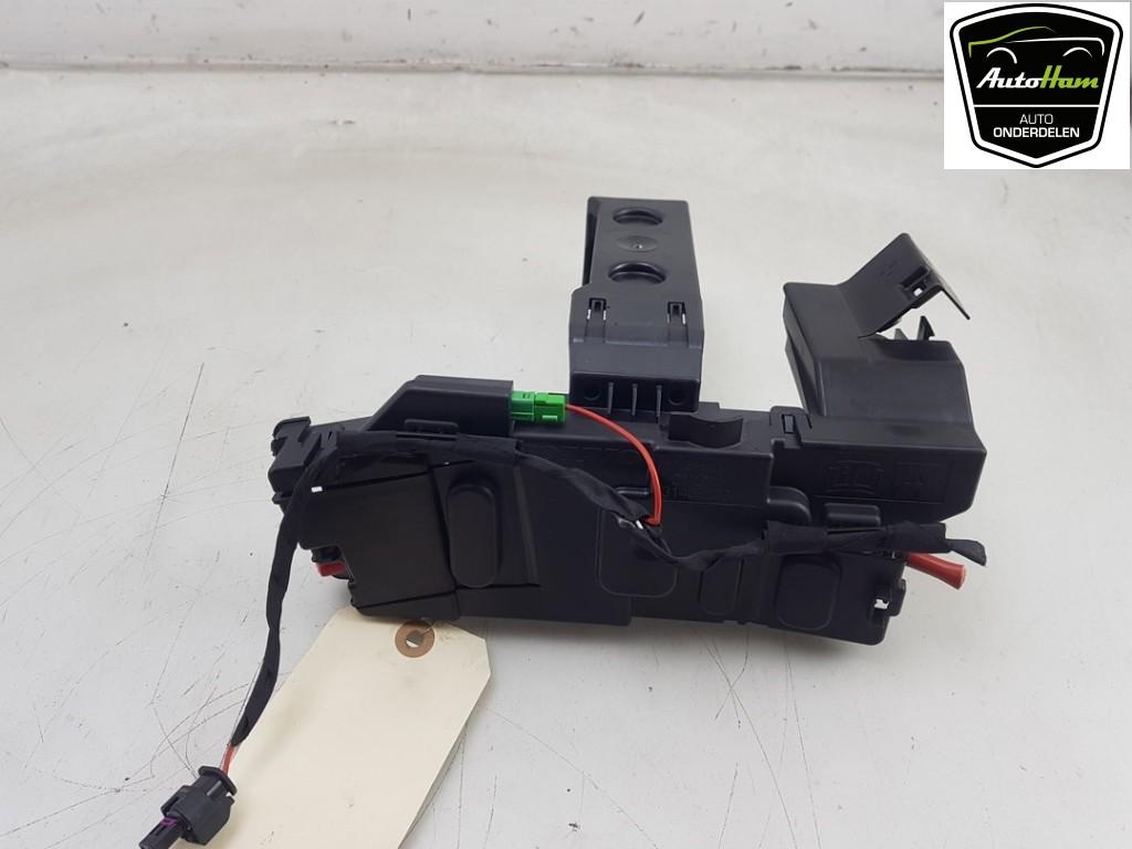 BOITIER FUSIBLES Volvo XC60 II (UZ) (|31456003|), Utilisé, Volvo