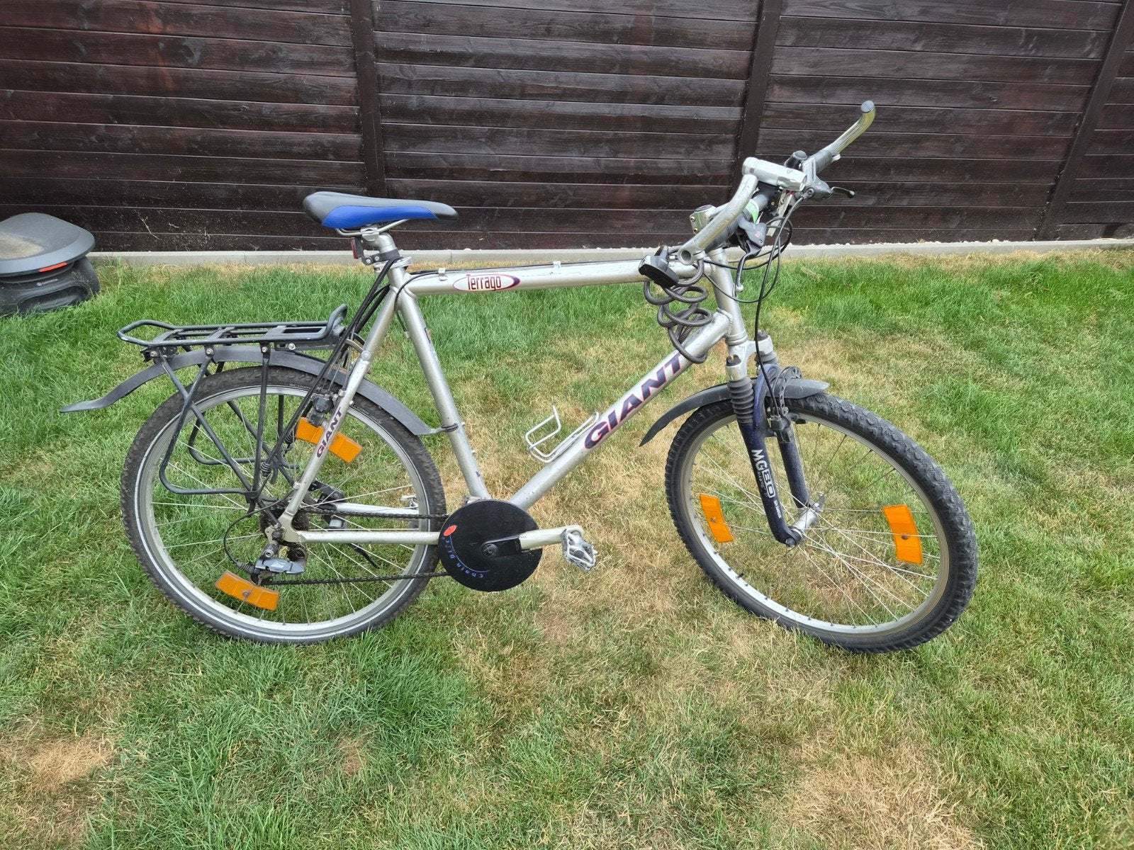 Mountainbike met Giant, Ophalen, Gebruikt, Vering, Velgrem