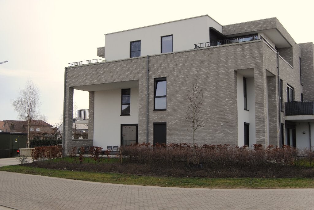 Garage(s) en staanplaats(en) te huur Hoogstraten, Provincie Antwerpen