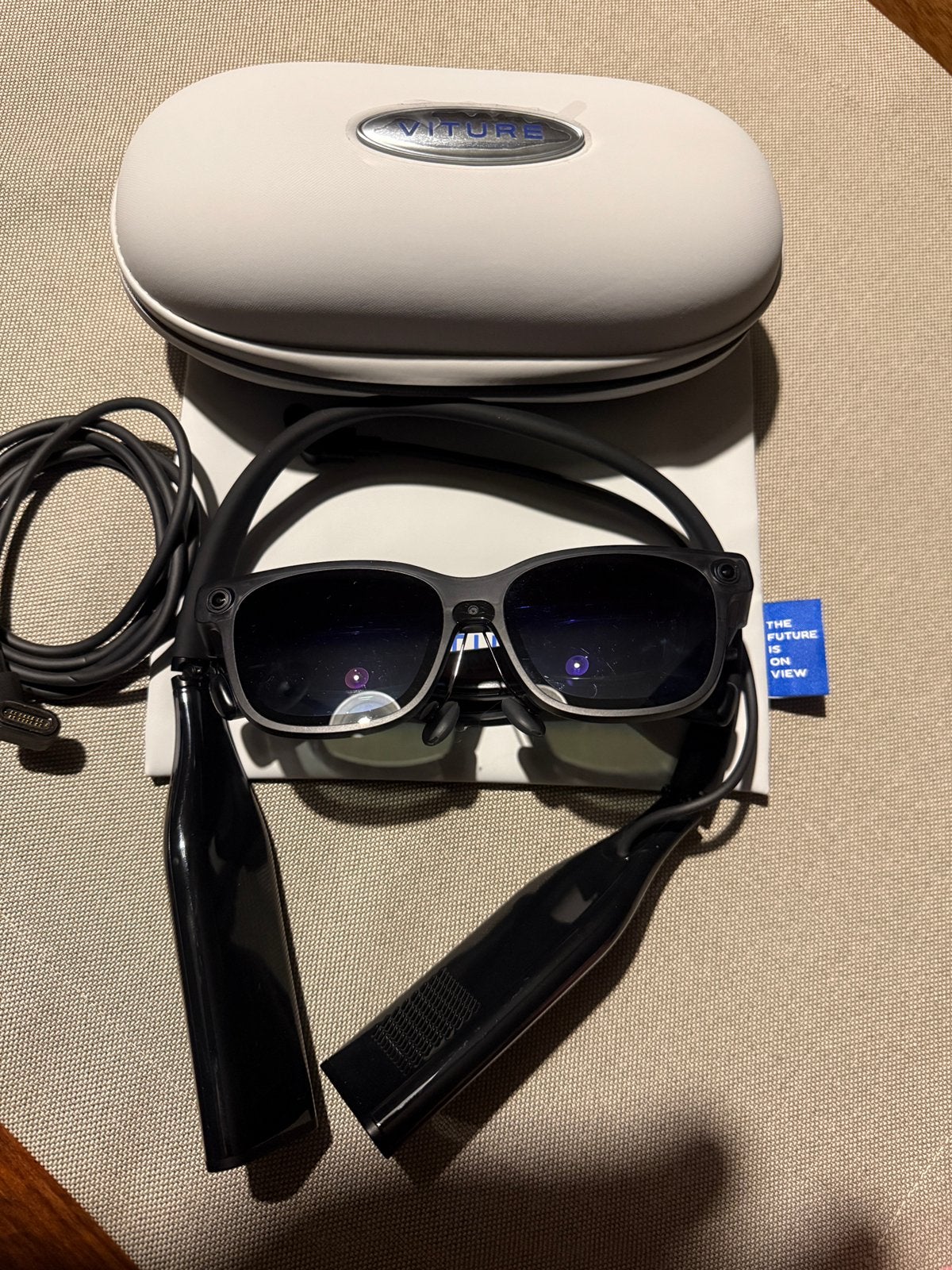 Lunettes VITURE Luma Ultra XR, Consoles de jeu & Jeux vidéo, Virtual Reality, Enlèvement, Comme neuf