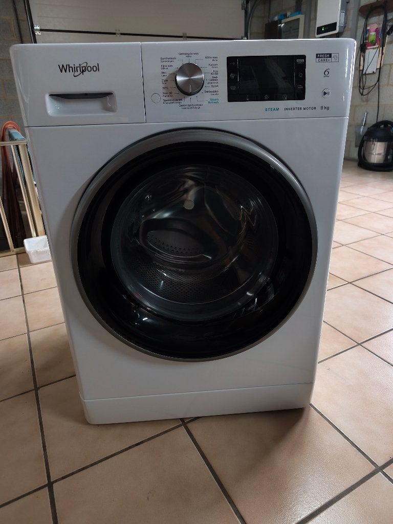 Lave linge Whirlpool comme neuf, 1200 à 1600 tours, Comme neuf, Chargeur frontal, Enlèvement