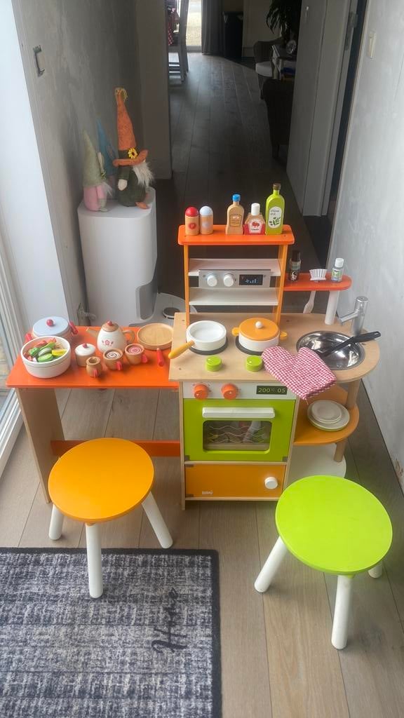Houten keukentje met accessoires, Ophalen, Zo goed als nieuw