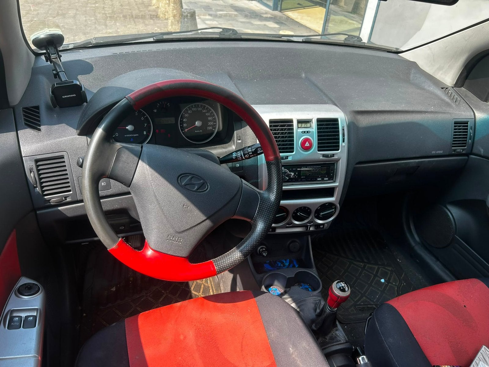Hyundai getz benzine met keuring verkoop, Auto's, Voorwielaandrijving, 4 deurs, Stof, Zwart