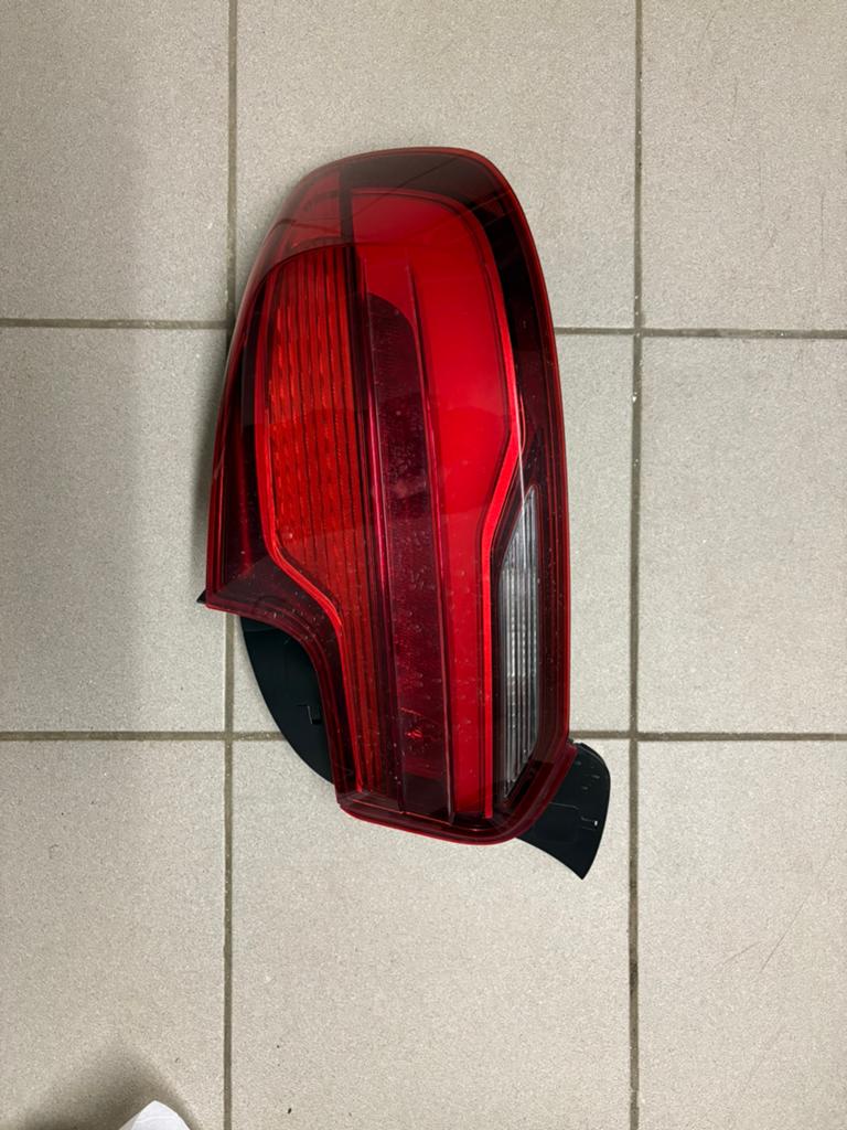 Achterlicht bmw 240, Motoren, Ophalen
