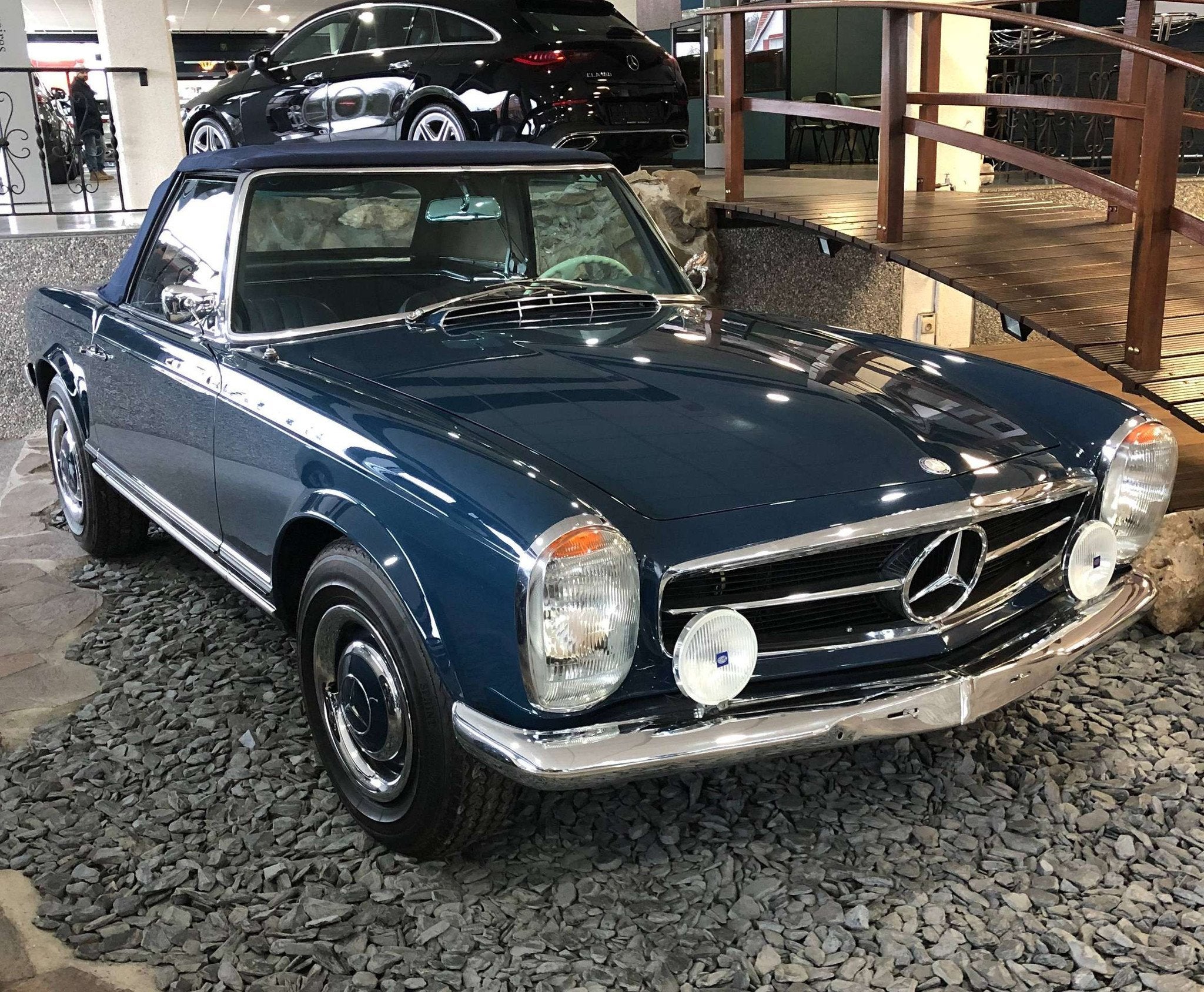 Mercedes-Benz SL-Klasse 230 Automaat W113 Pagode 1966 BLUE i, Auto's, Oldtimers, Automaat, Blauw, Bedrijf, 2 zetels