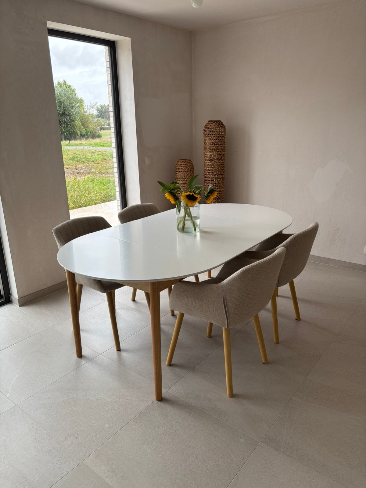 Uitschuifbare eettafel wit/naturel Jysk– zeer goede staat, Enlèvement, Comme neuf, Rond