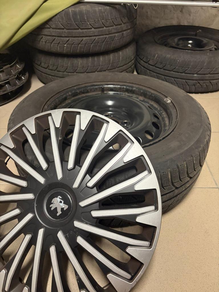 Winterbanden met metalen velgen, Auto-onderdelen, Banden en Velgen, Band(en), Winterbanden, 15 inch, Overige, 195 mm, Overig, Gebruikt