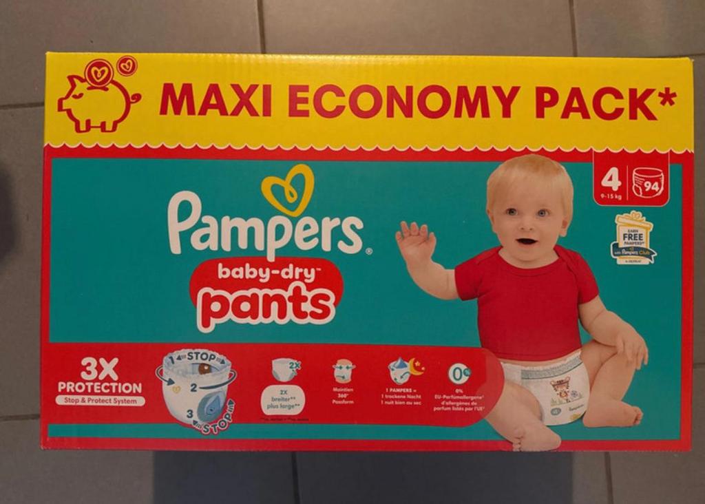 94 couches culottes de taille 4, Enfants & Bébés, Enlèvement, Neuf