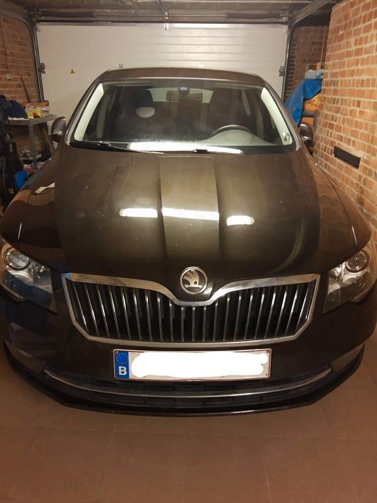 Skoda Superb 1.6 diesel série Ambition, Autos, Achat, Diesel, Particulier, Superb