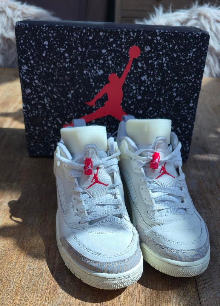 Jordan spizike low sneakers maat 44, Kleding | Heren, Schoenen, Zo goed als nieuw, Sneakers, Overige kleuren, Ophalen of Verzenden