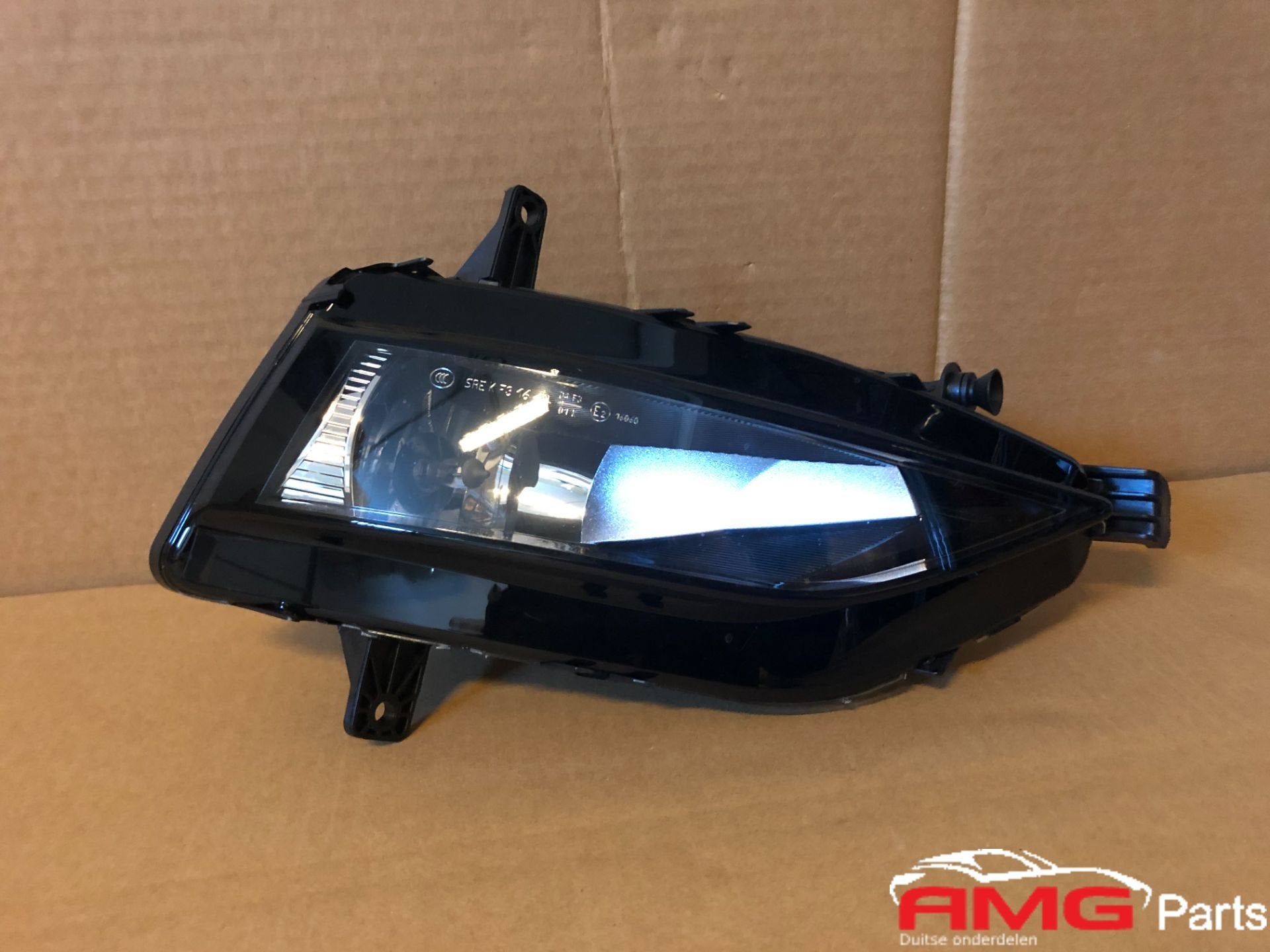 Phare antibrouillard pour VW Golf 7.5 Facelift 5G0941661F 5G, Autos : Pièces & Accessoires, Neuf, Volkswagen, Volkswagen AG, Vw@volkswagen.de