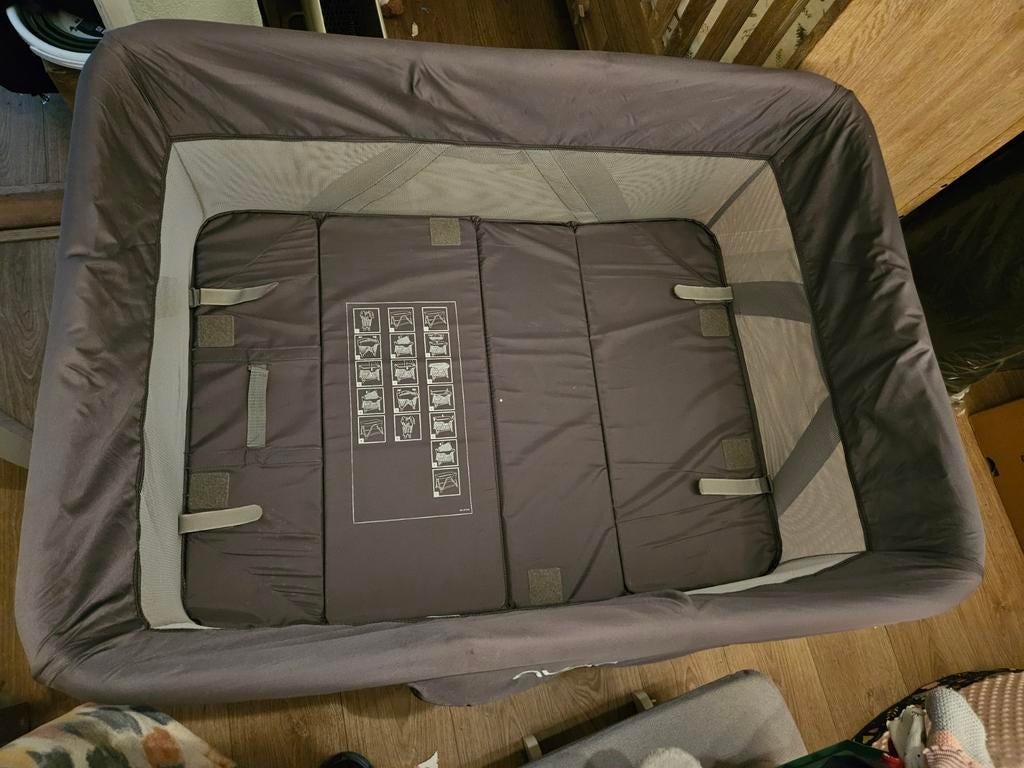 Campingbedje /box, Ophalen
