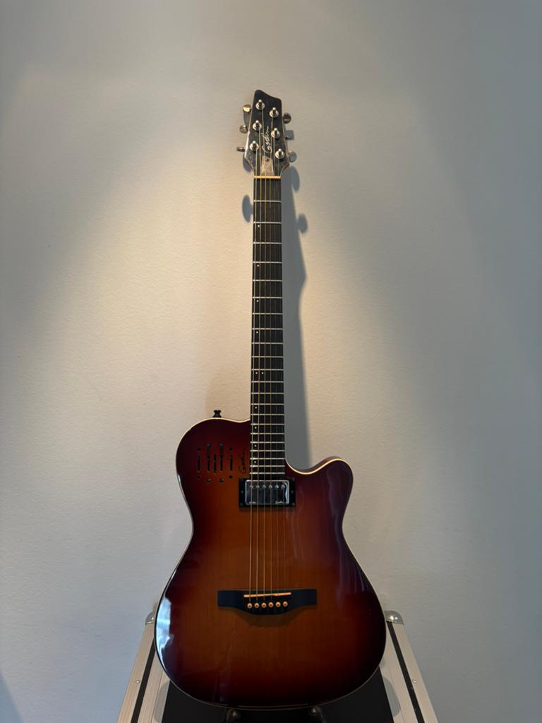 Godin Ultra a6 (Cognac burst), Enlèvement, Comme neuf