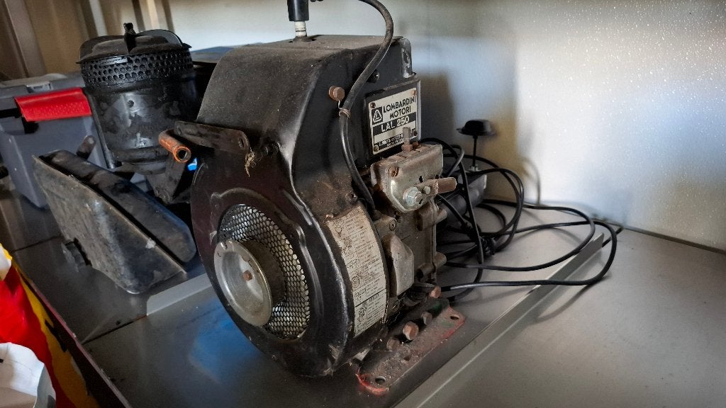 Lombardini motor, Ophalen, Zo goed als nieuw, Benzinemotor