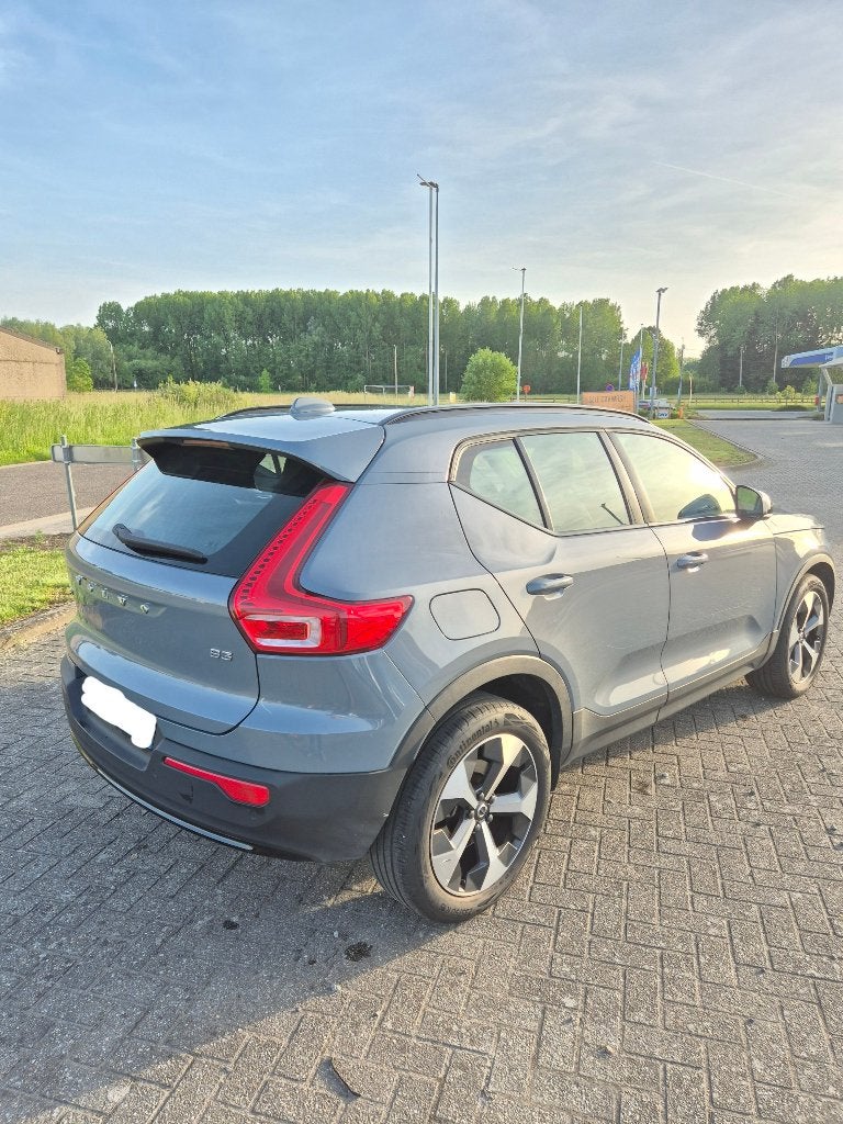 Pass car Volvo XC40 B3 Plus MHEV 2023, Autos, Volvo, Phares entièrement LED, Achat, Euro 6, Carnet d'entretien