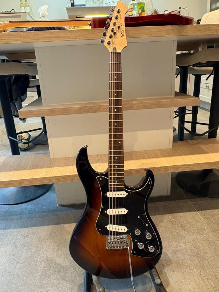 Line 6 Variak standard, Muziek en Instrumenten, Ophalen, Zo goed als nieuw