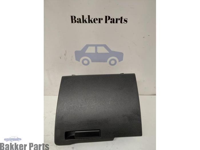 Compartiment de rangement d'un Peugeot 3008, -, -, 3 mois de garantie, Utilisé