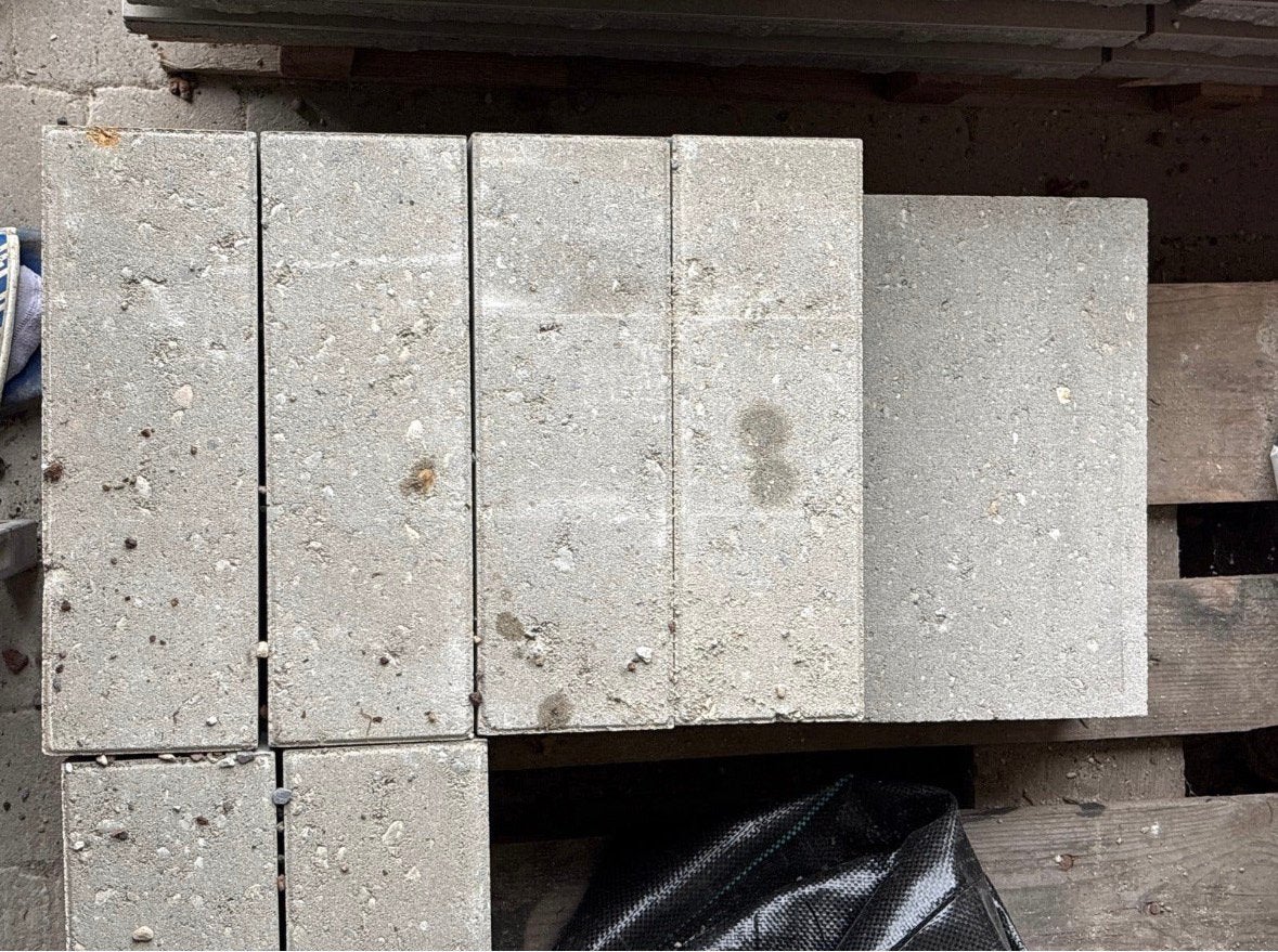 Betonblokken 30-20-10 cm, Ophalen, Zo goed als nieuw