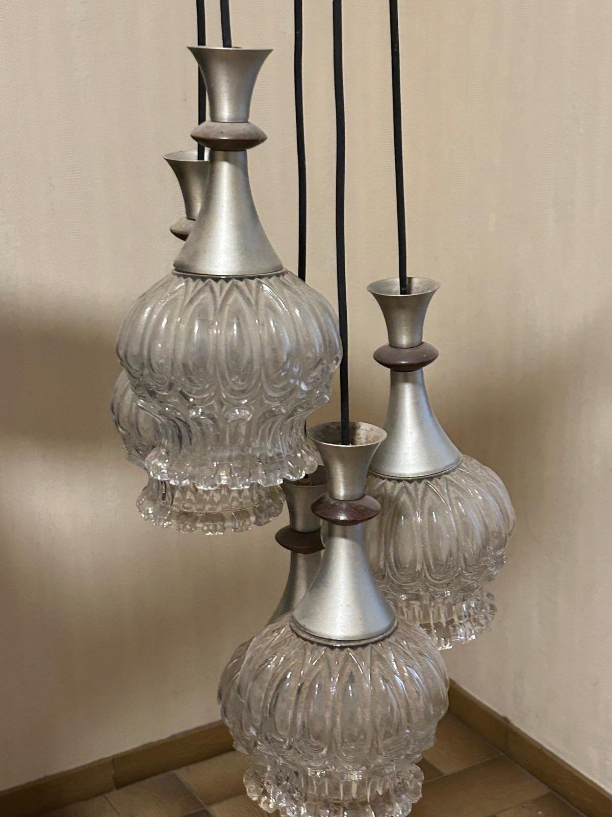 Luchter met 5 hanglampen, Ophalen