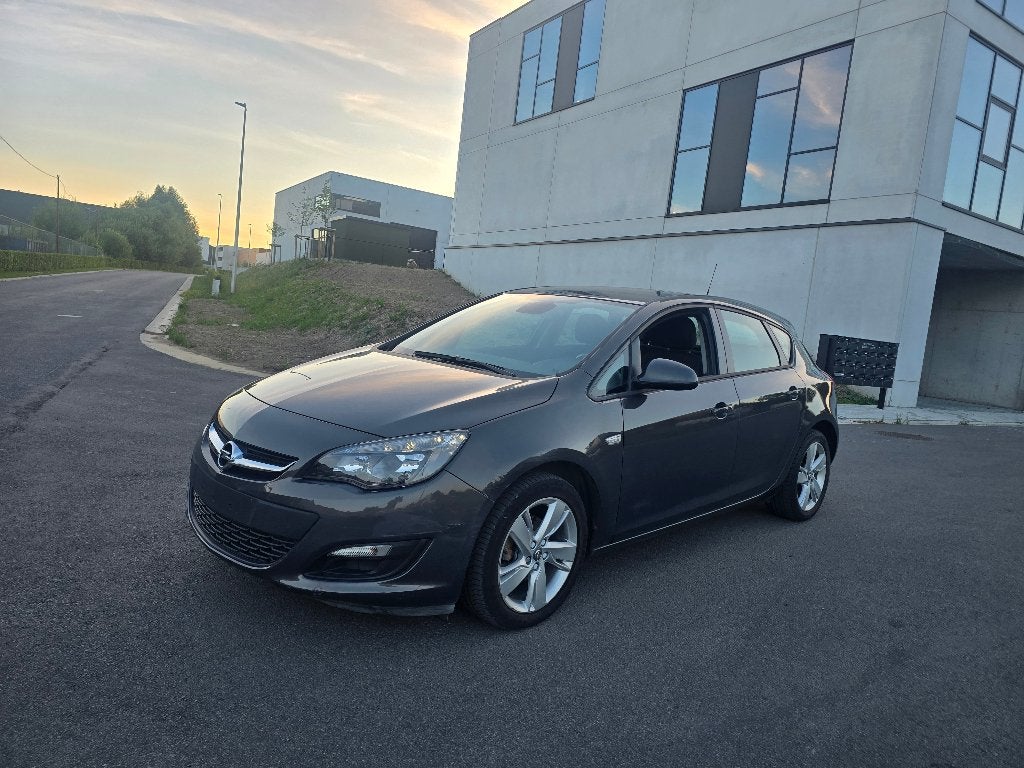 Opel Astra 1.4i - 64 000km - 02/2013, Euro 5, Achat, 4 portes, Entreprise