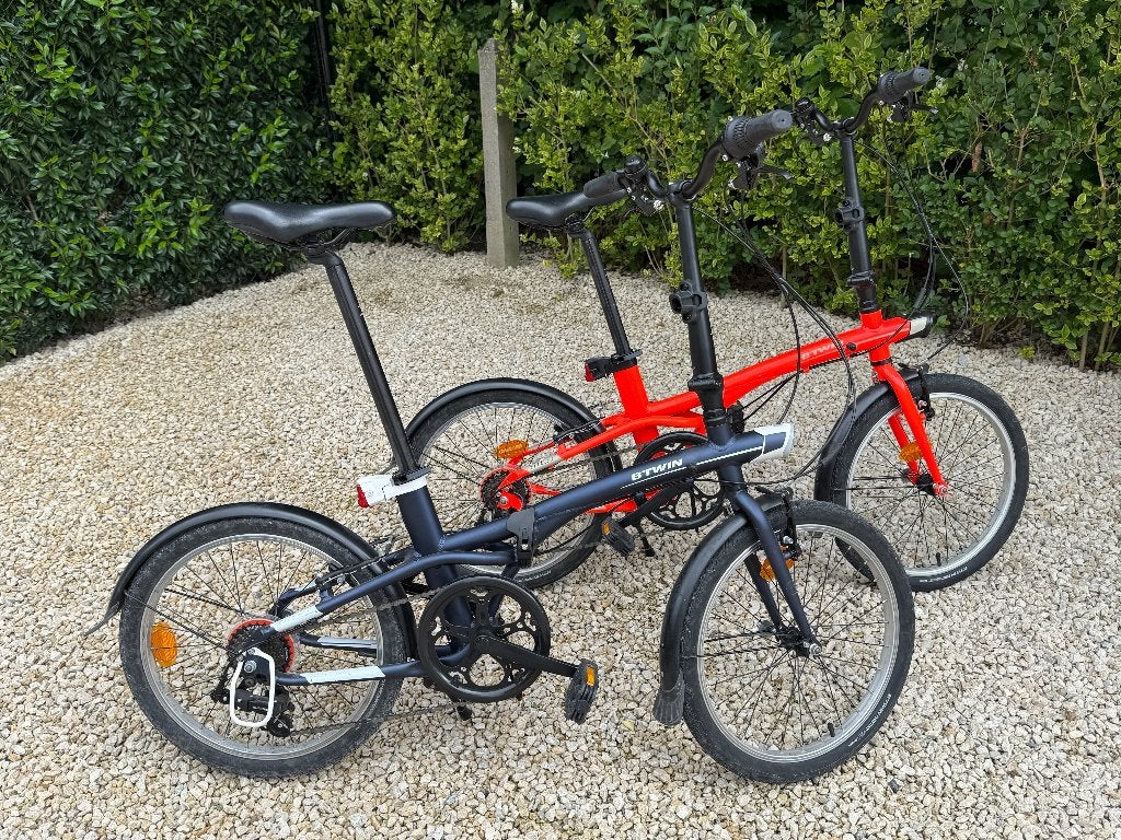 2 b-twin plooifietsen - zo goed als nieuw, Enlèvement, Comme neuf, Totalement pliable, Vitesses
