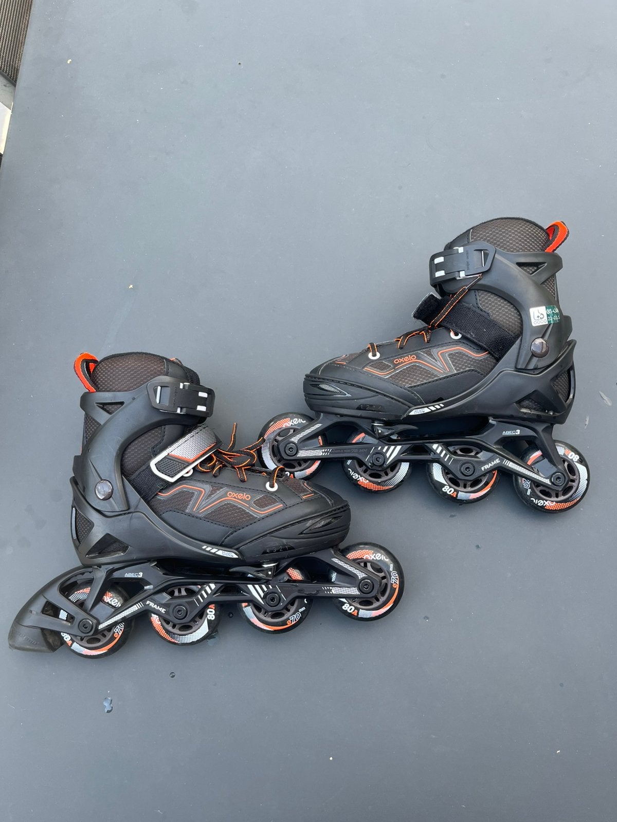 Oxelo rollerblades kinderen + beschermingsset, Sport en Fitness, Verstelbaar, Kinderen, Ophalen of Verzenden, Zo goed als nieuw