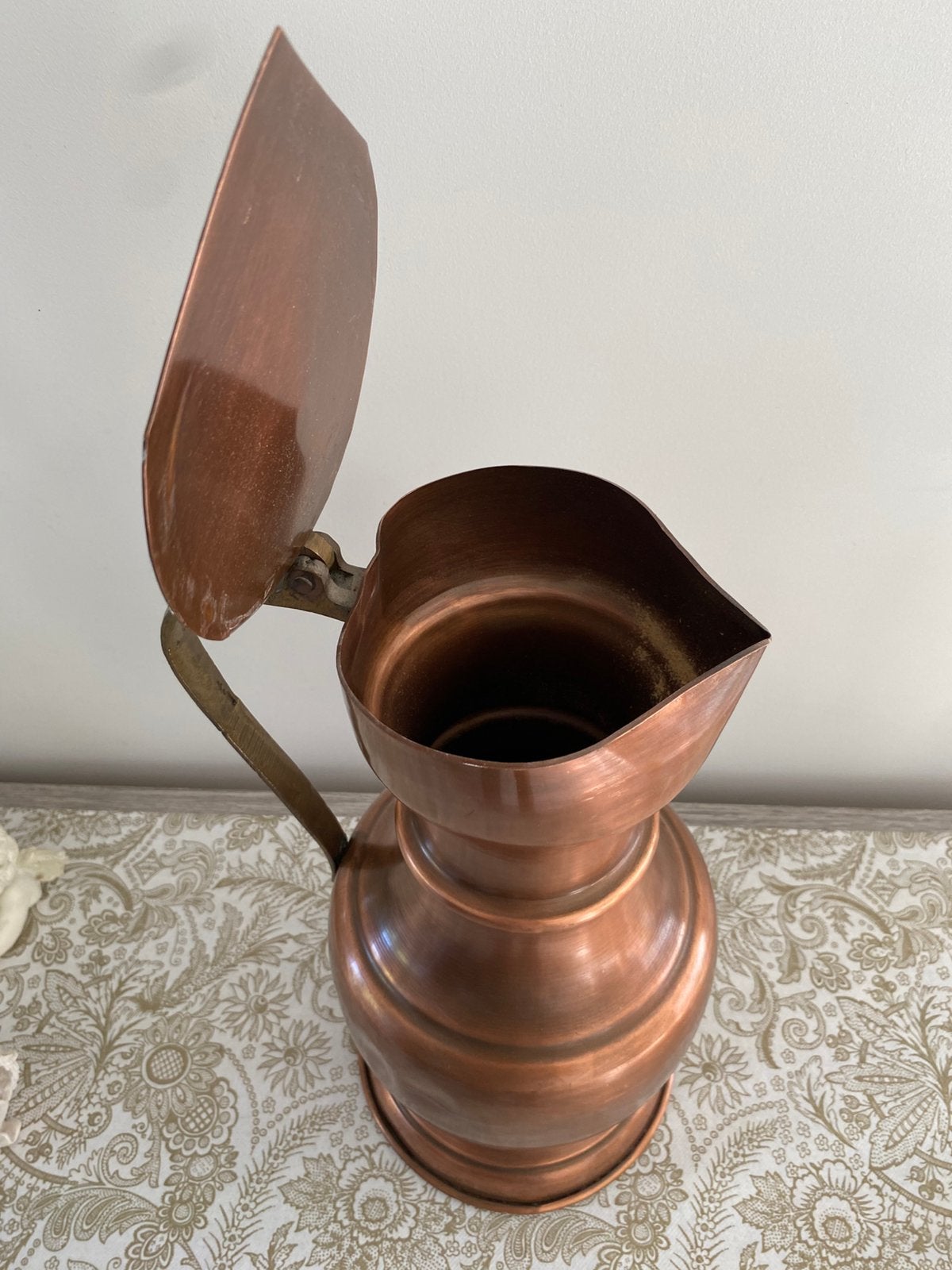 Koperen waterkan of bierkan, Ophalen, Koper
