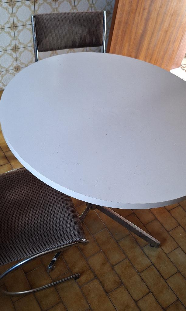 VINTAGE ronde tafel & 2 stoelen, Ophalen