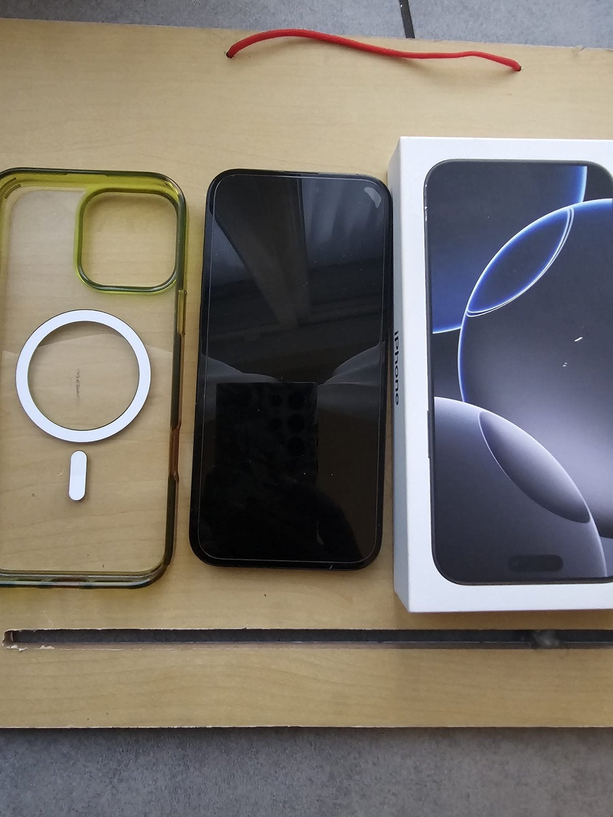 Iphone 16 pro max 512 gb en tres bon etat, IPhone 16 Pro Max, Comme neuf, Apple, MagSafe