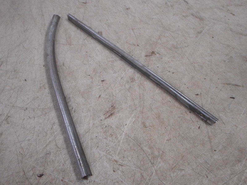 SIERLIJST Mercedes-Benz Ponton (W105) (01-1957/-), Auto-onderdelen, Carrosserie, Gebruikt, Mercedes-Benz, Dialog.mb@mercedes-benz.com