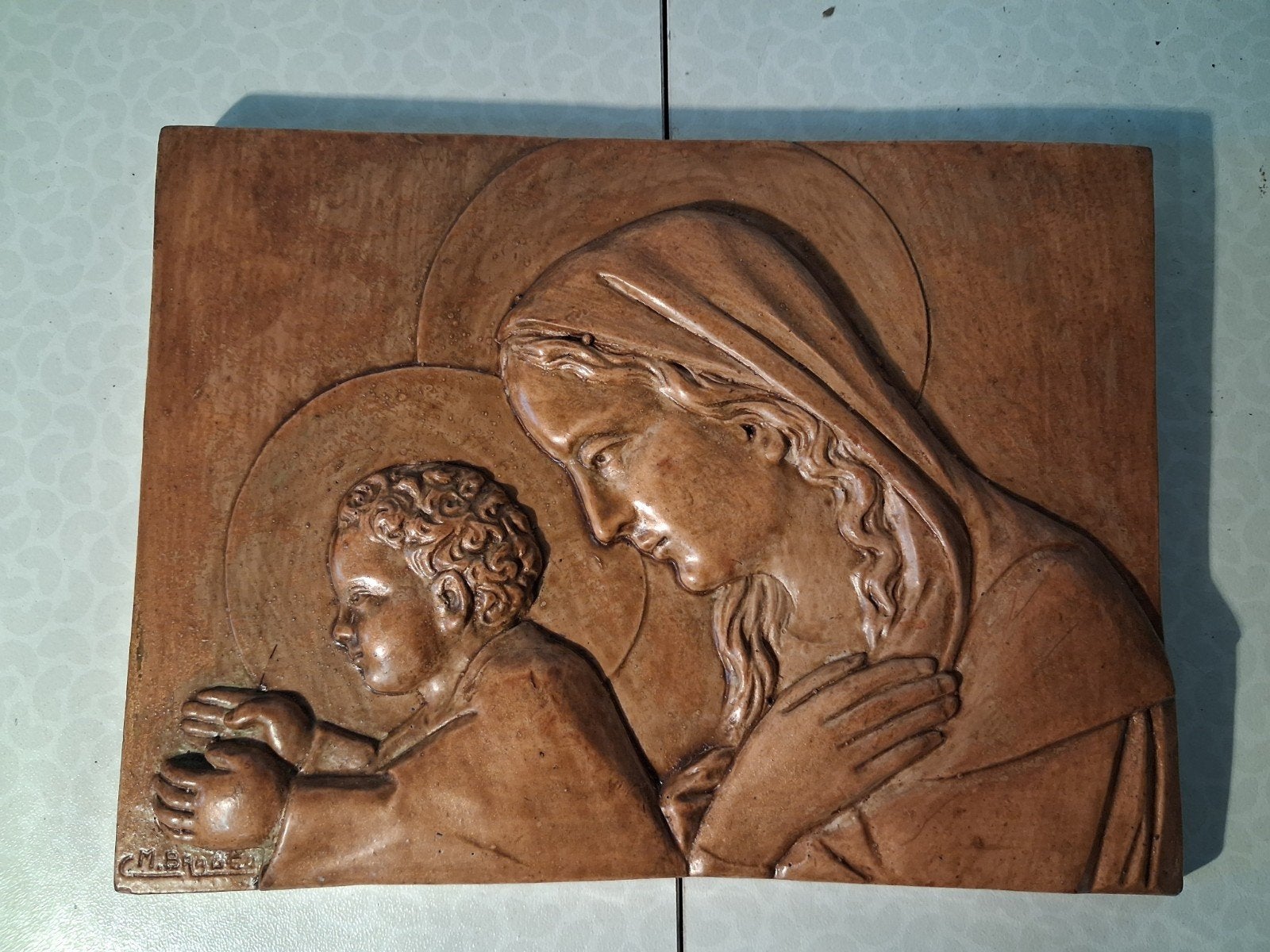 bas reliëf madonna met kind door M.Brau, Antiek en Kunst, Ophalen of Verzenden