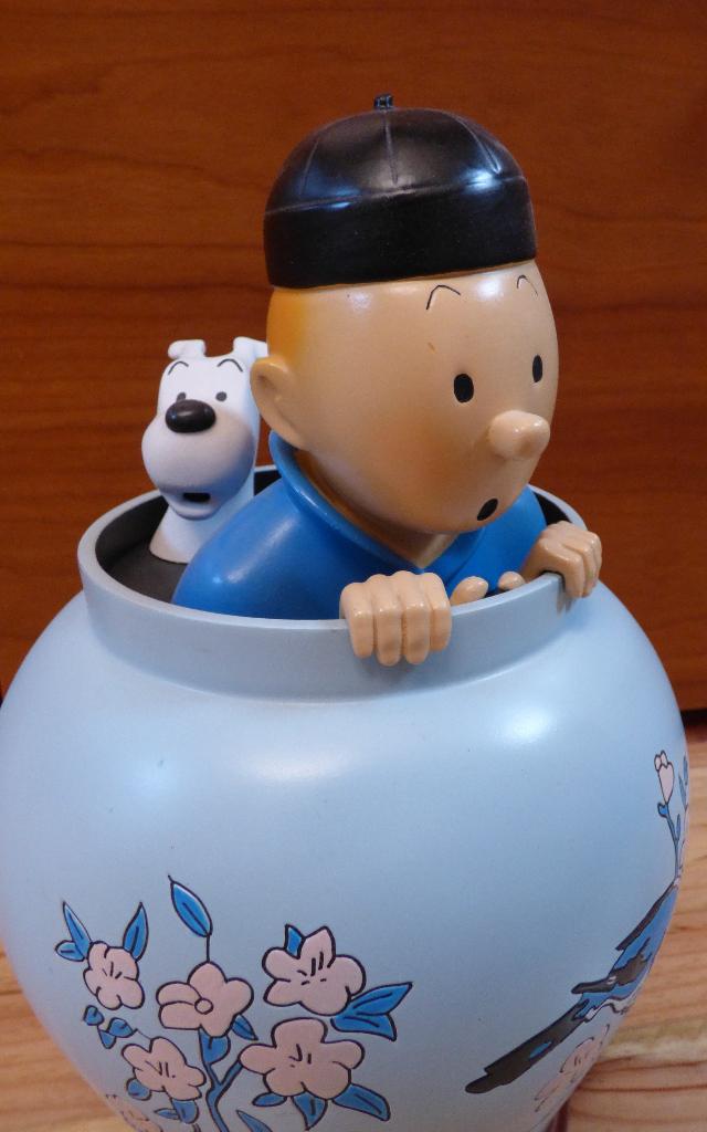 Hergé/Tintin/Pixi/P. Regout/Potiche Lotus bleu, Collections, Enlèvement, Tintin, Utilisé, Statue ou Figurine