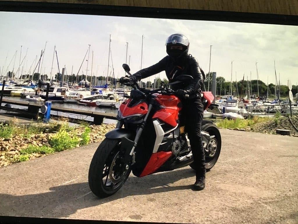 Ducati Streetfighter v2, Motoren, Motoren | Ducati, 2 cilinders, Motorrijbewijs A, Gebruikt, Super Sport
