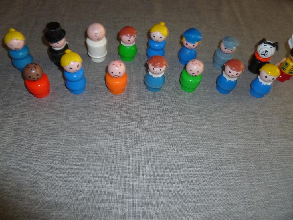 Vintage poppetjes Fisher Price little people 16 stuks, Verzamelen, Ophalen of Verzenden, Gebruikt