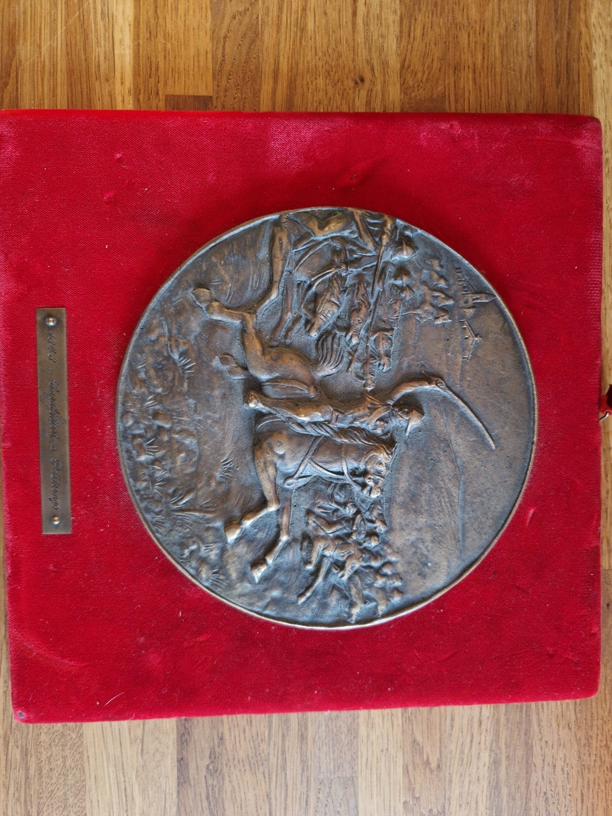 Bronzen medaillon - Charge van de Carabinieri in Pastrengo 1, Ophalen, Brons