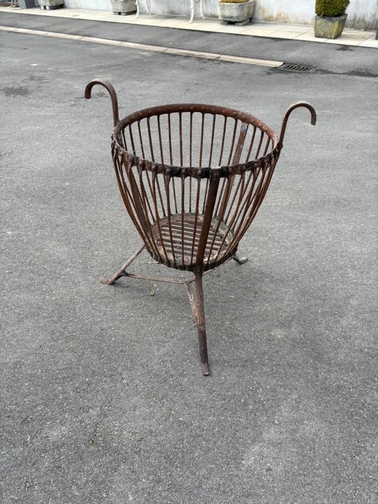 Mooi grote gietijzeren vuurkorf te koop, Tuin en Terras, Ophalen, Zo goed als nieuw, Vuurkorf