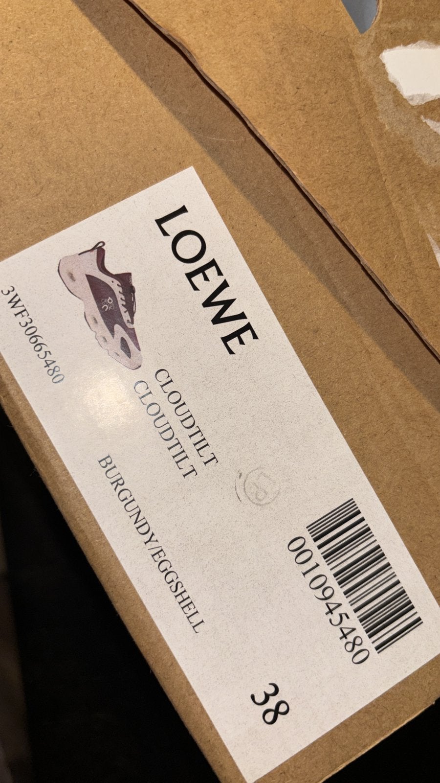 Loewe x on nieuw, Kleding | Dames, Beige, Nieuw, Ophalen of Verzenden, Sneakers