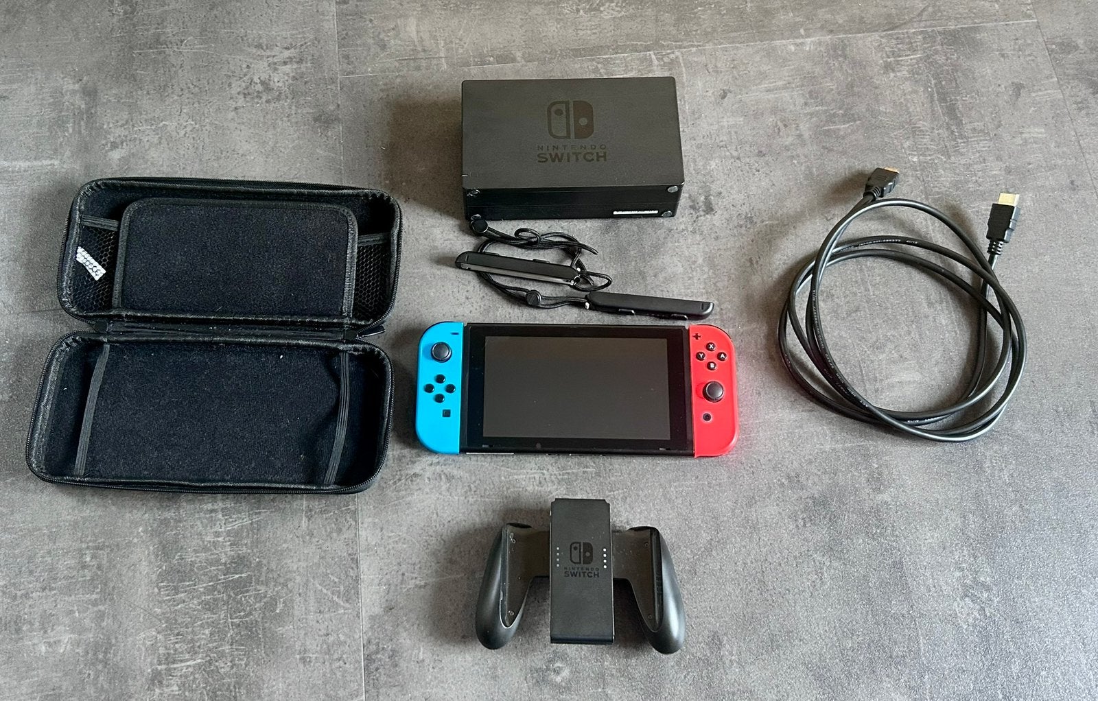 Version originale pour Nintendo, Envoi, Utilisé, Avec 2 manettes, Switch Original
