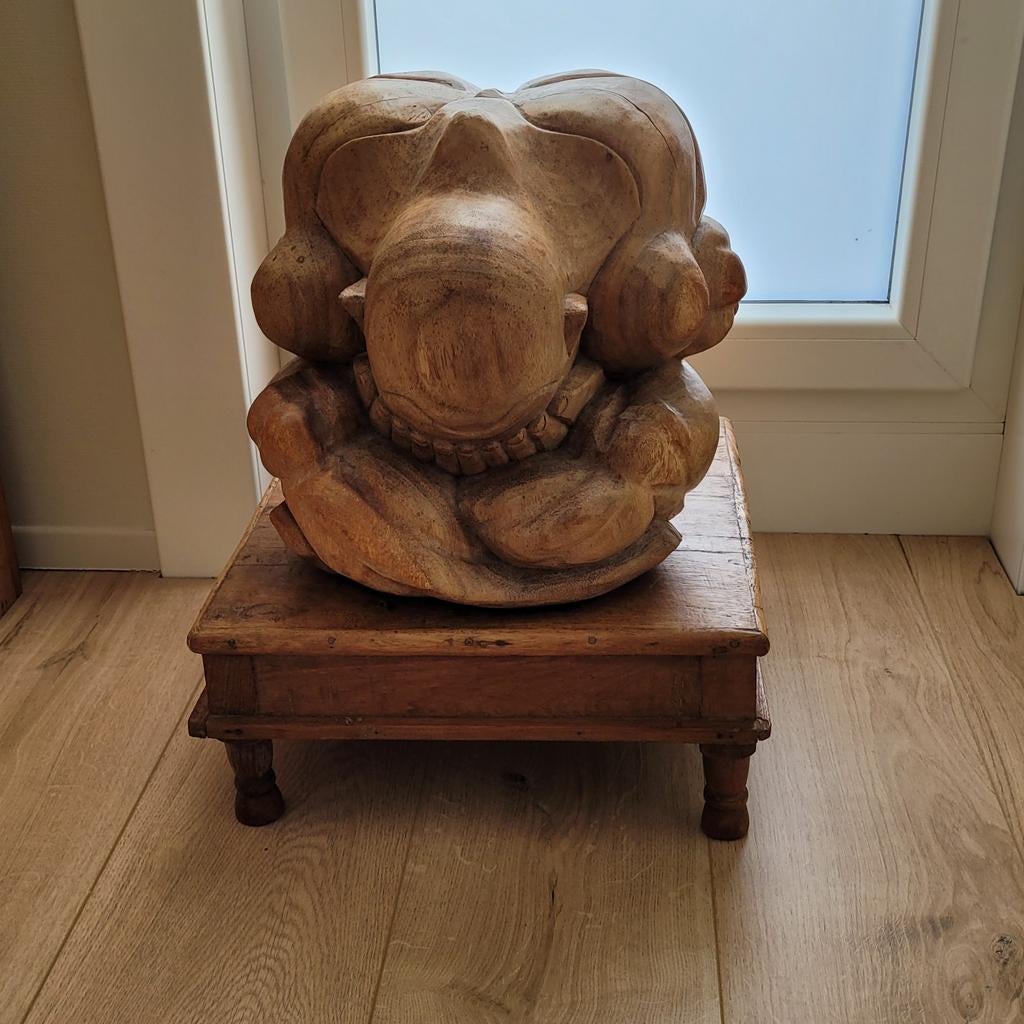 Boedha beeld. Vol hout. Hoogte 45 cm., Huis en Inrichting, Woonaccessoires | Boeddhabeelden, Ophalen