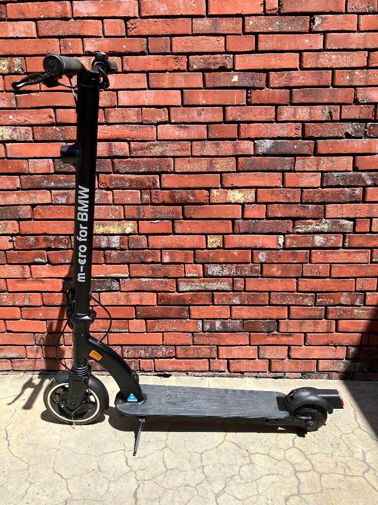 Elektrische step BMW, Vélos & Vélomoteurs, Enlèvement ou Envoi, Comme neuf, Step électrique (E-scooter), Micro