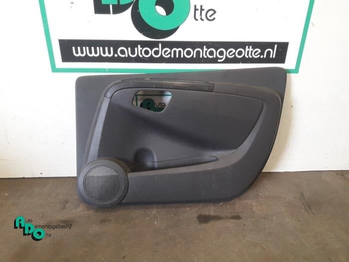 Revêtement portière 2portes droite d'un Fiat Fiorino (Fior, -, 3 mois de garantie, Utilisé, Fiat