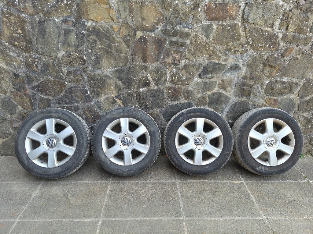 Jantes 16 pouces VW, Autos : Pièces & Accessoires, Pneus et Jantes, Pneus hiver, 16 pouces, 205 mm